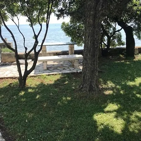 Beachfront Apartament *